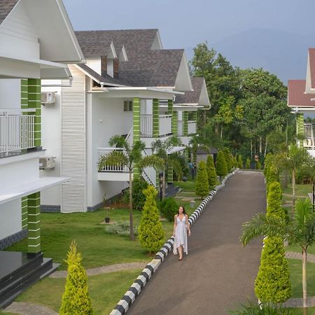 Sprise Munnar Resort And Spa Ngoại thất bức ảnh
