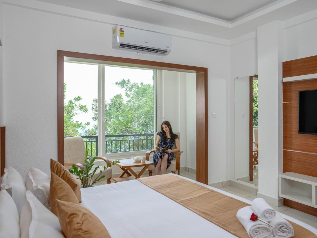 Sprise Munnar Resort And Spa Ngoại thất bức ảnh